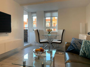 LC CENTRAL LONDON One Bedroom with balcony